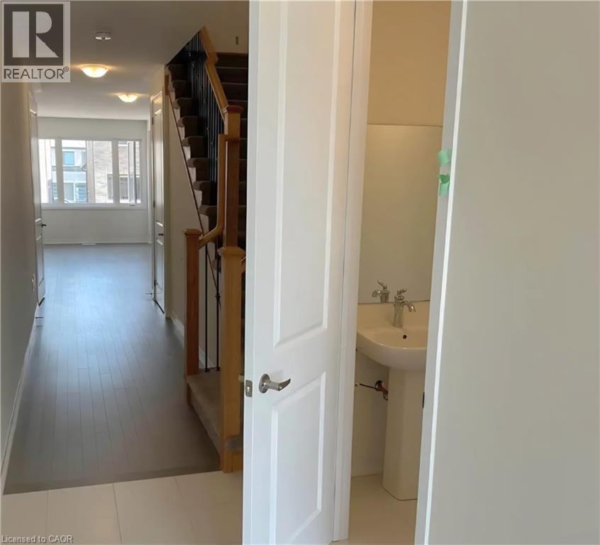 15 Blacklock Street Unit# 30, Cambridge, Ontario  N1S 0E6 - Photo 3 - 40761759