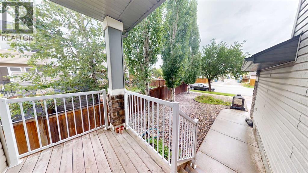 Property at 71 Crystal Shores Road image 3