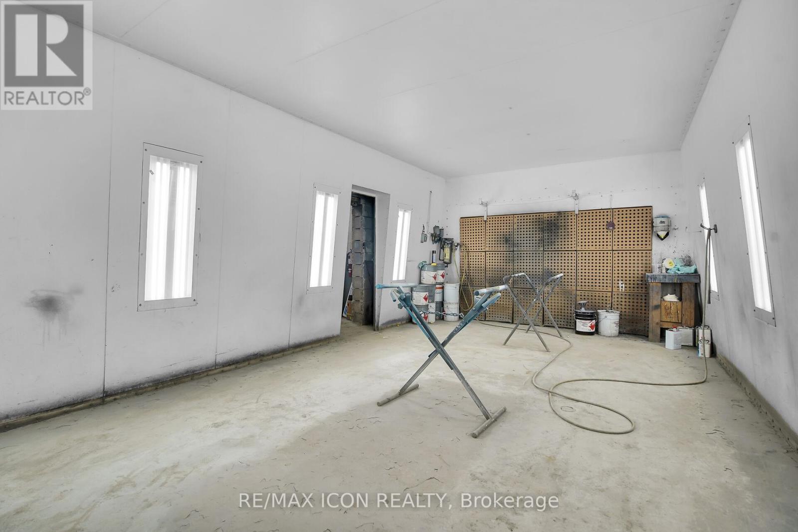 9664 Belmont Road, Central Elgin, Ontario  N5P 3S7 - Photo 47 - X12354521