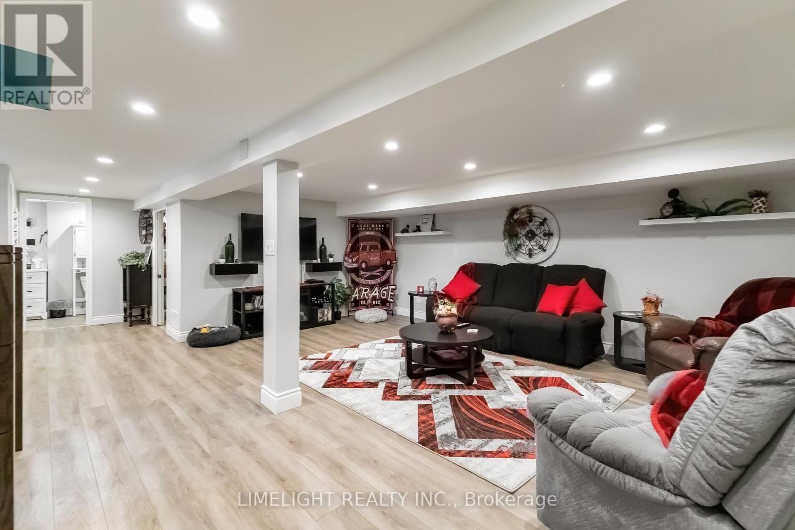 124 Susan Avenue, London East, Ontario  N5V 2G4 - Photo 20 - X12354546