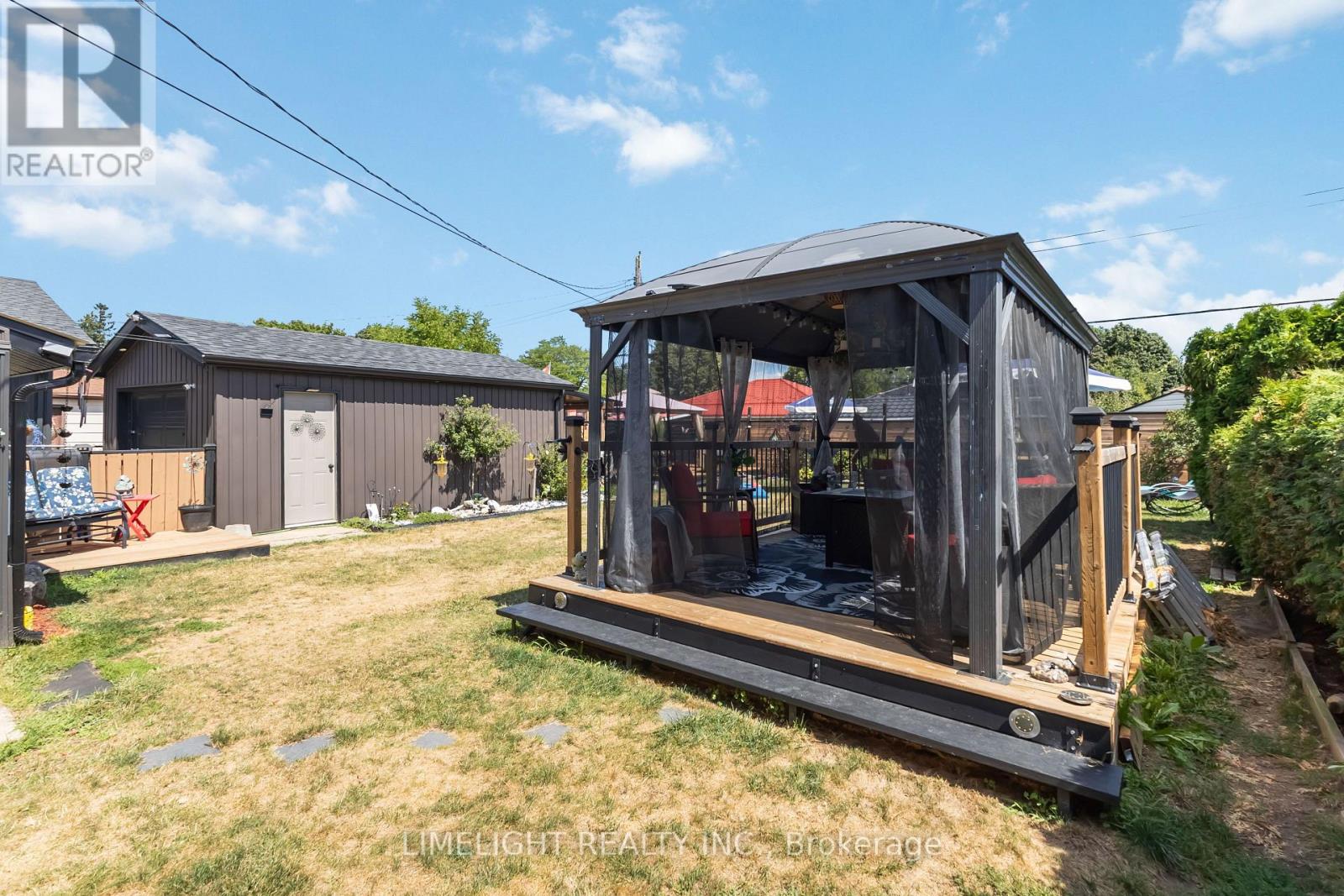 124 Susan Avenue, London East, Ontario  N5V 2G4 - Photo 34 - X12354546