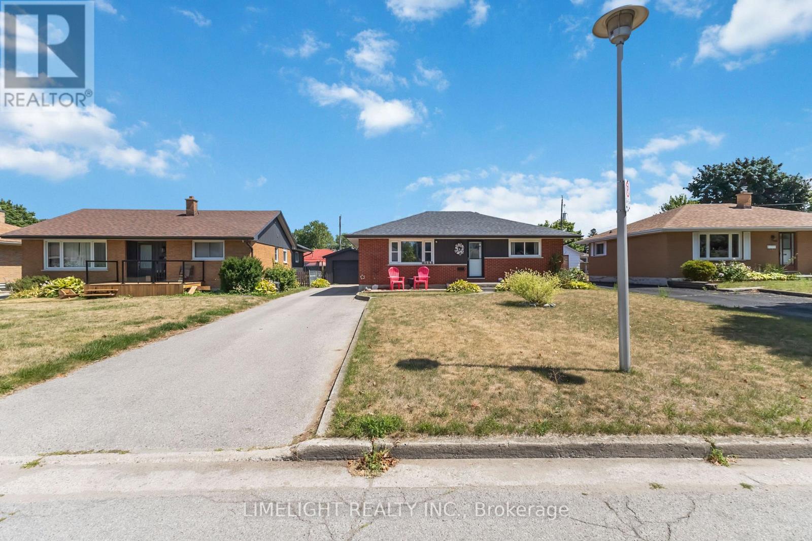 124 Susan Avenue, London East, Ontario  N5V 2G4 - Photo 47 - X12354546