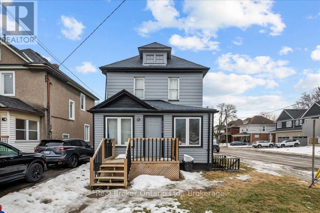 5000 Bridge Street, Niagara Falls, Ontario  L2E 2S5 - Photo 1 - X12354510