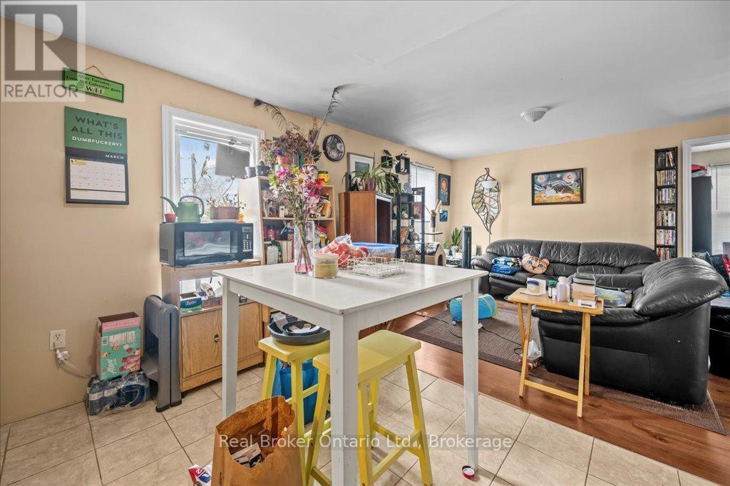 5000 Bridge Street, Niagara Falls, Ontario  L2E 2S5 - Photo 19 - X12354510
