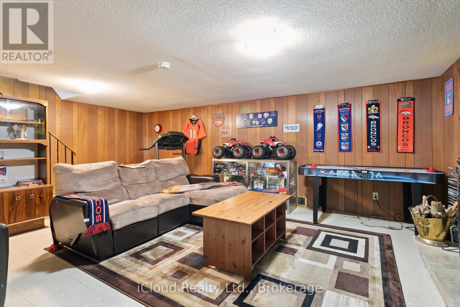 47 Golf View Drive, Brampton, Ontario  L6W 1A4 - Photo 40 - W12305853