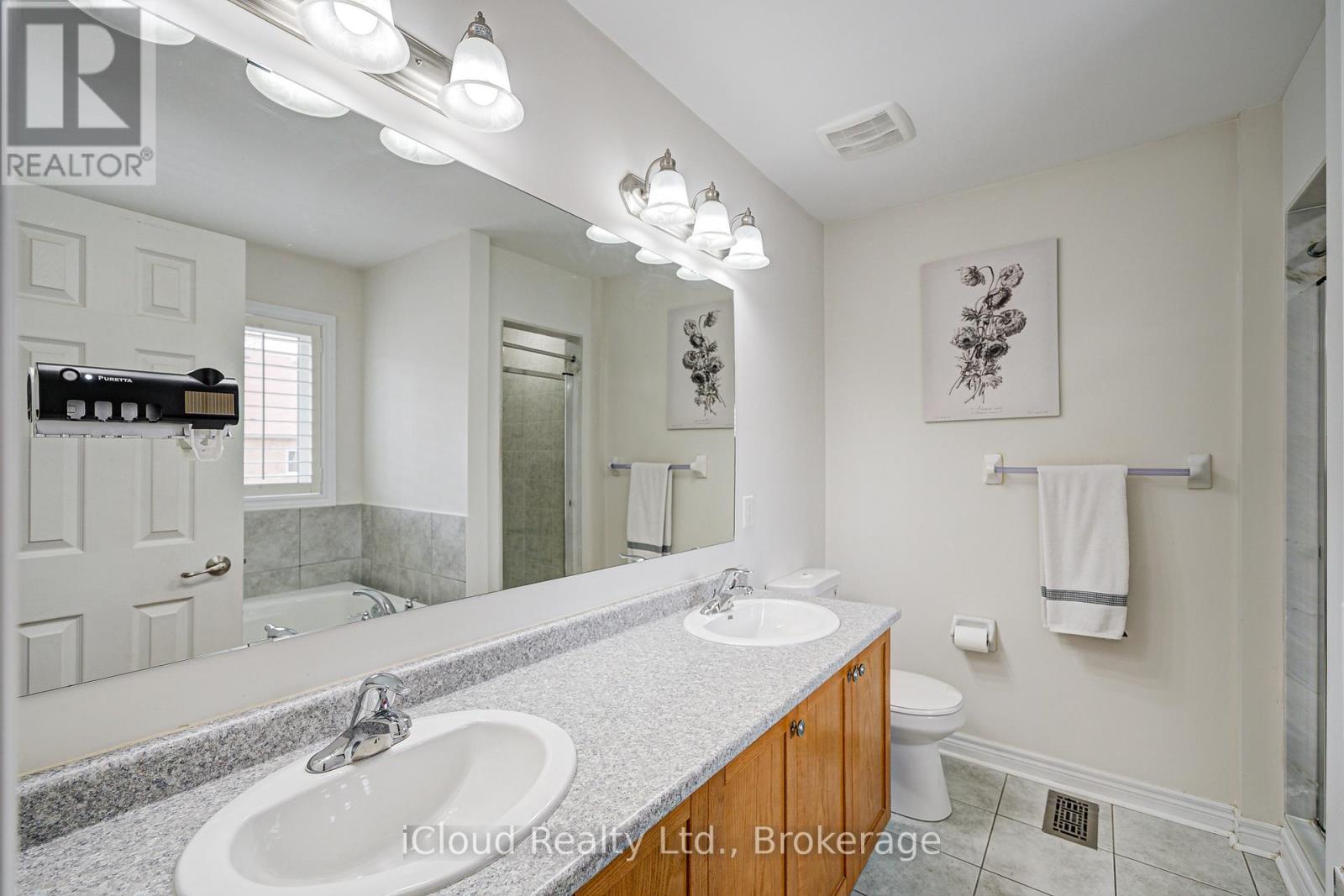 29 Teal Crest Circle, Brampton (Credit Valley), Ontario  L6X 2Z5 - Photo 22 - W12341683