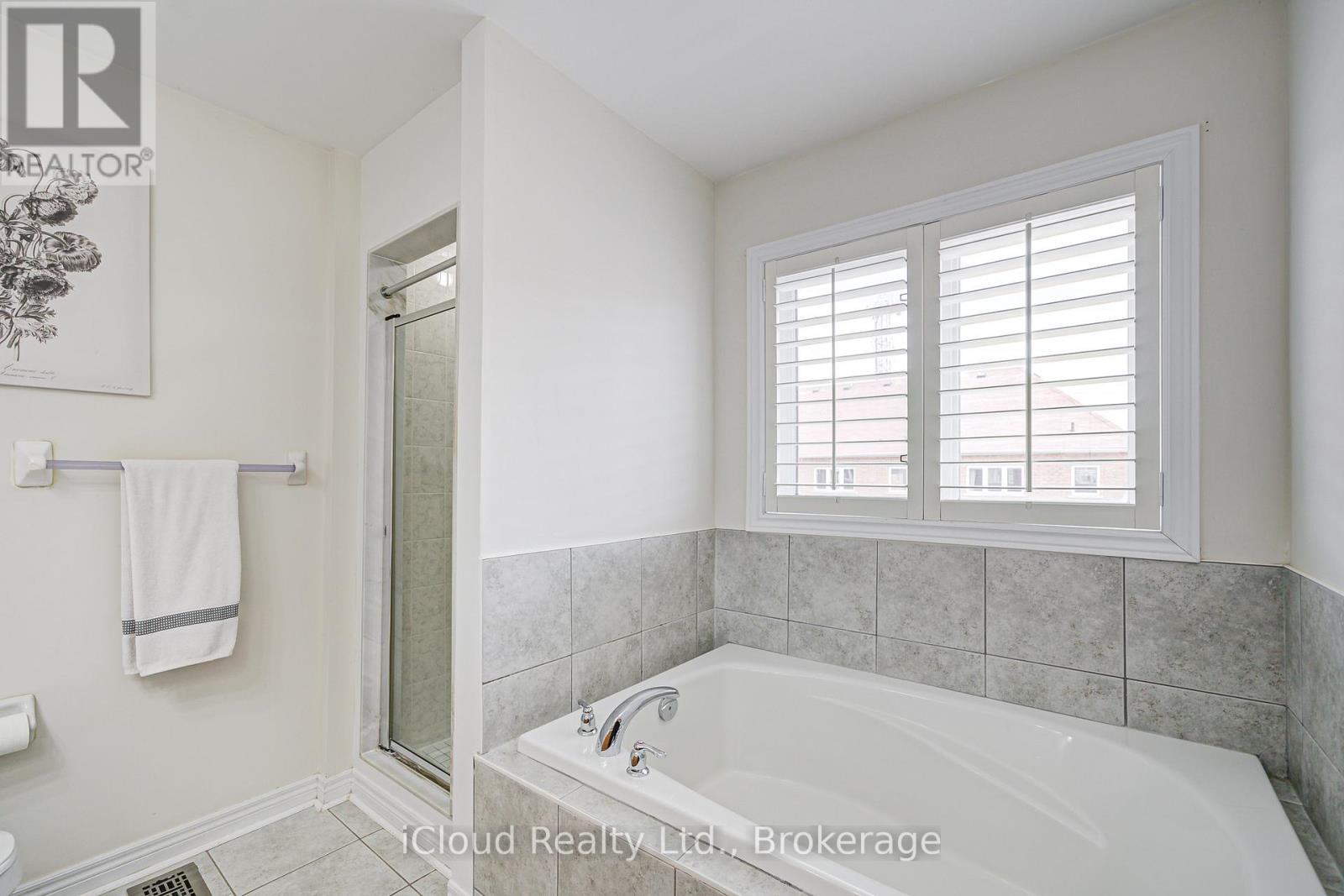 29 Teal Crest Circle, Brampton (Credit Valley), Ontario  L6X 2Z5 - Photo 23 - W12341683