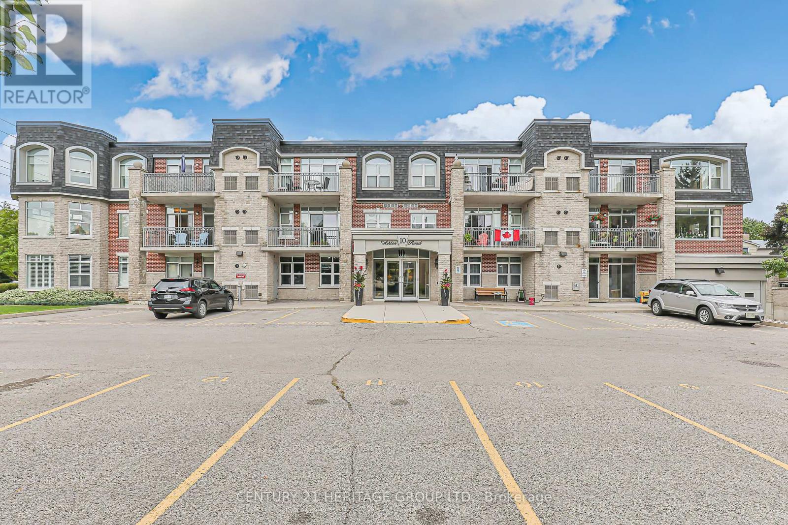 202 - 10 ASHTON ROAD, Newmarket, Ontario