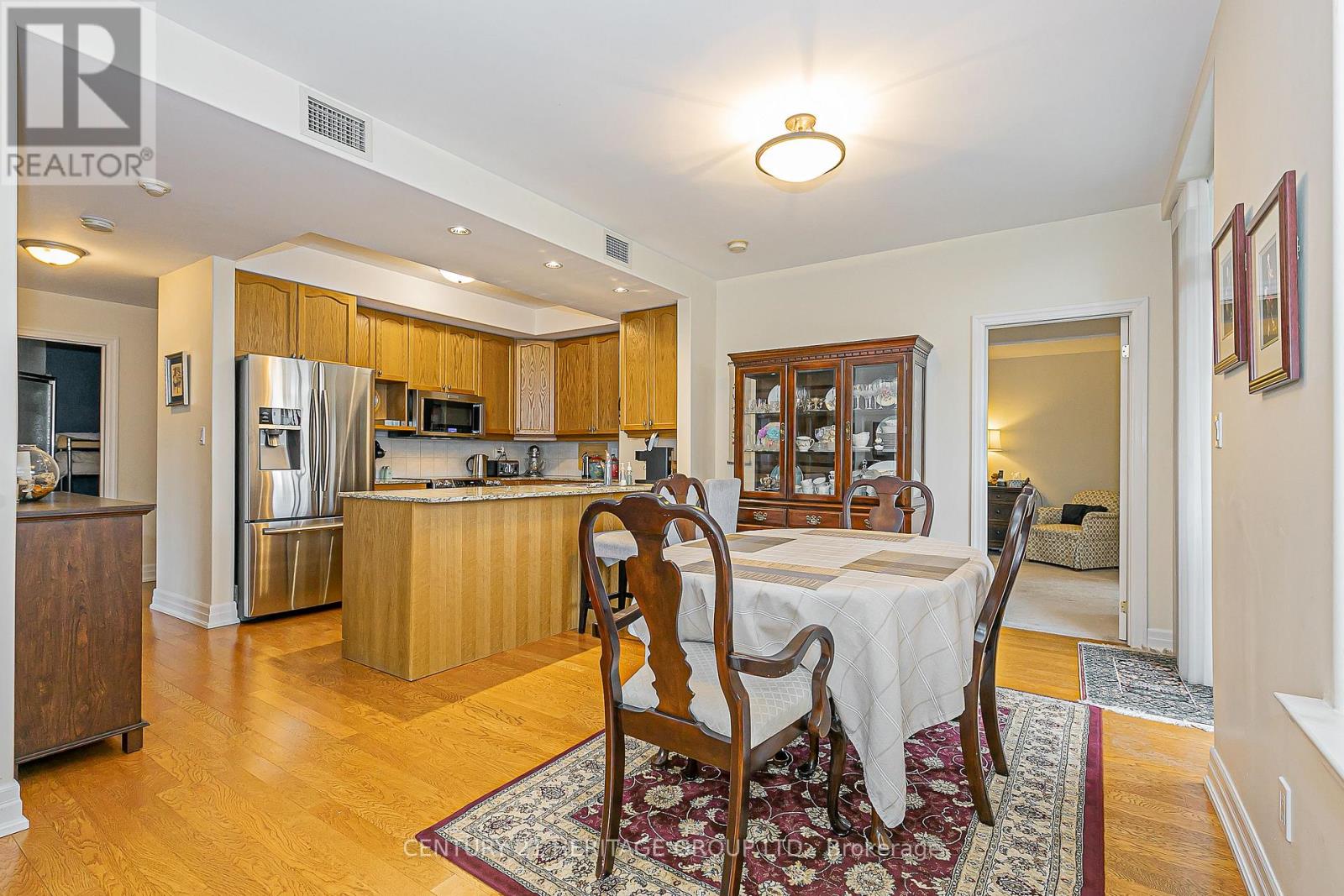202 - 10 Ashton Road, Newmarket, Ontario  L3Y 5V5 - Photo 30 - N12354472