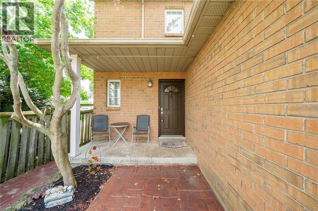 Property at 12 JORDAN Court image 2