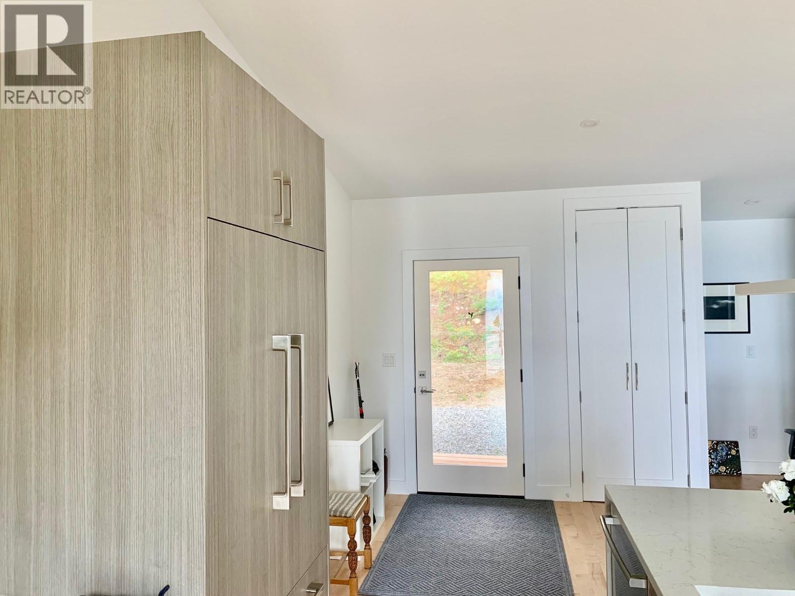 Property at 1829 NORTH ROAD image 3