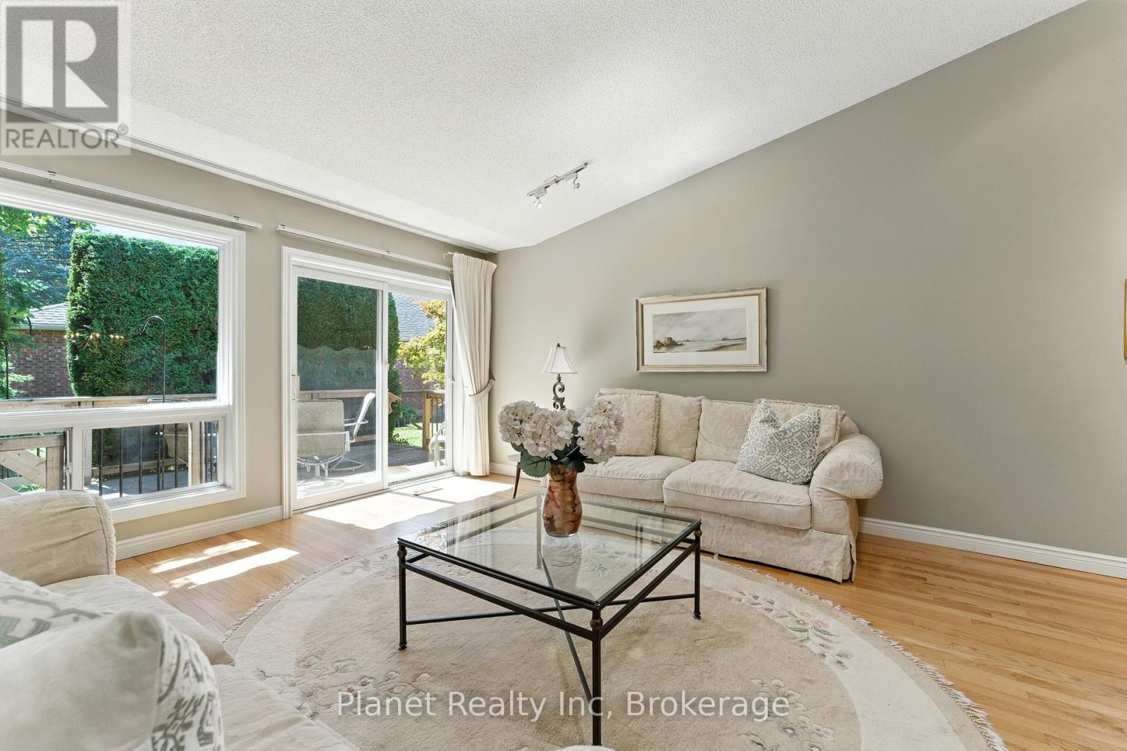19 Village Green Drive, Guelph, Ontario  N1G 4X7 - Photo 17 - X12354605