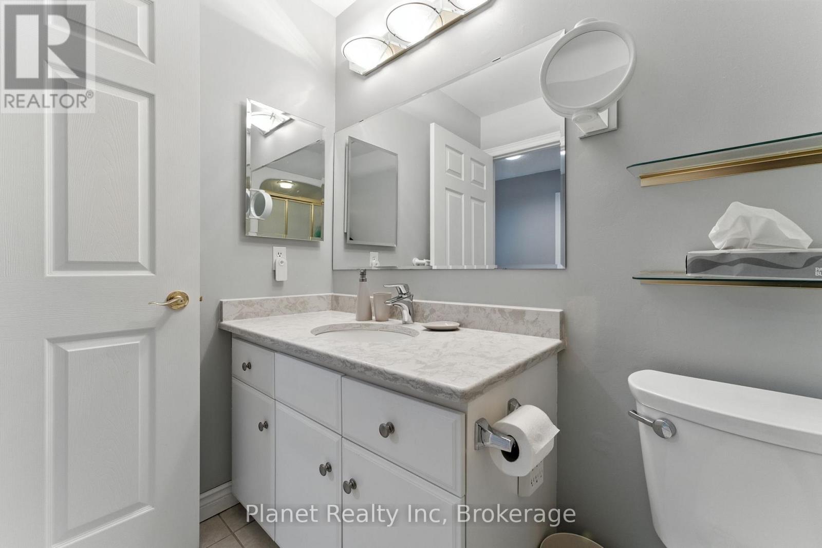 19 Village Green Drive, Guelph, Ontario  N1G 4X7 - Photo 24 - X12354605