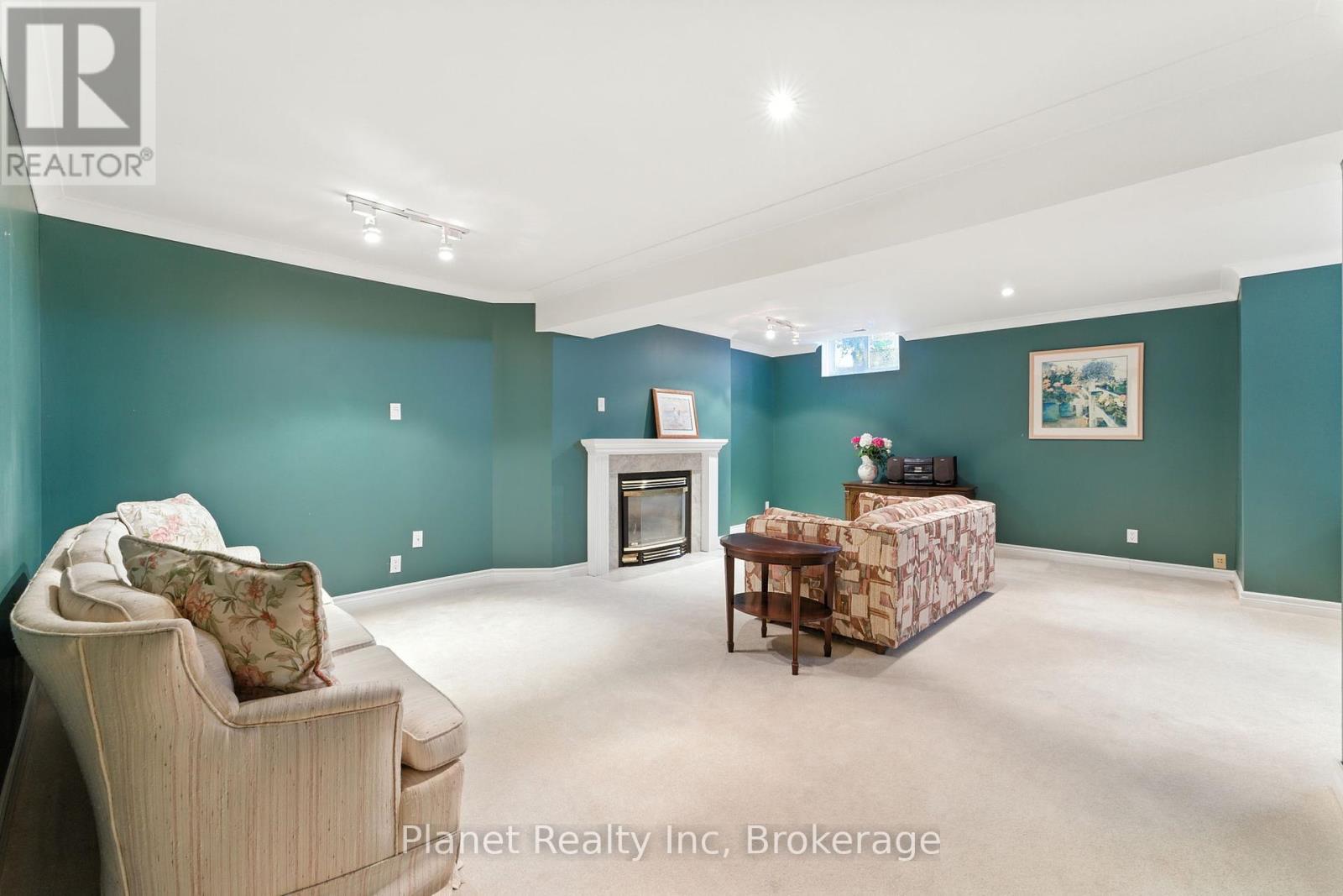 19 Village Green Drive, Guelph, Ontario  N1G 4X7 - Photo 29 - X12354605