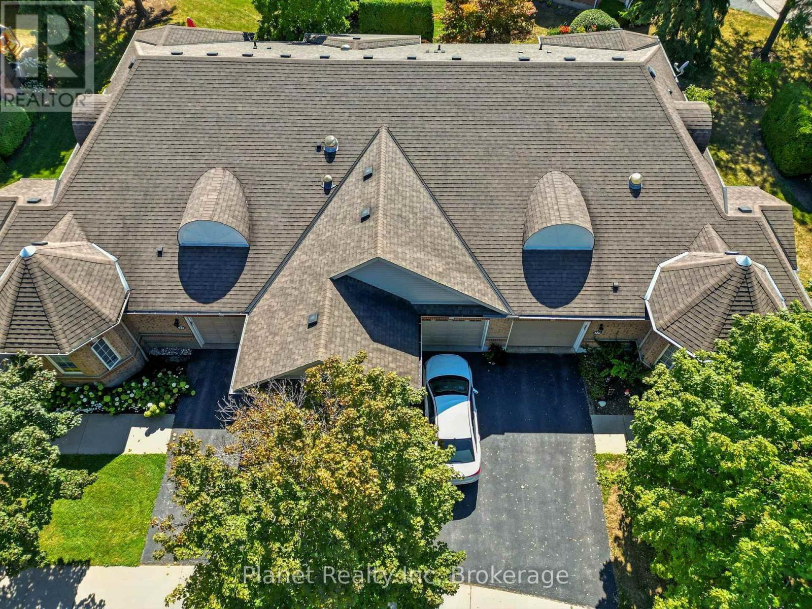 19 Village Green Drive, Guelph, Ontario  N1G 4X7 - Photo 3 - X12354605