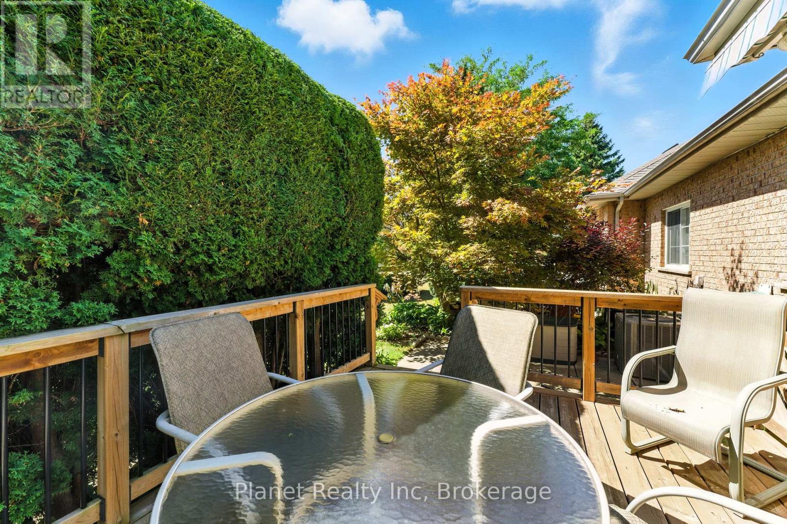 19 Village Green Drive, Guelph, Ontario  N1G 4X7 - Photo 35 - X12354605