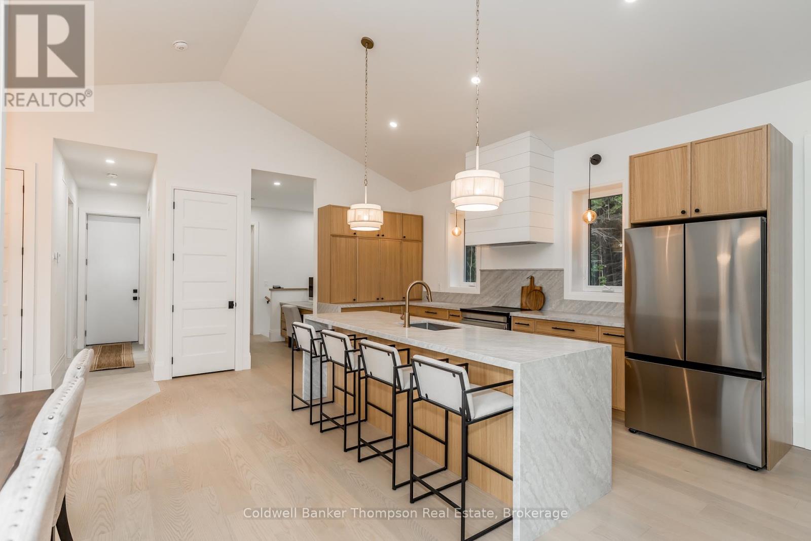 2341 Limberlost Road, Lake Of Bays, Ontario  P1H 2J6 - Photo 10 - X12354616