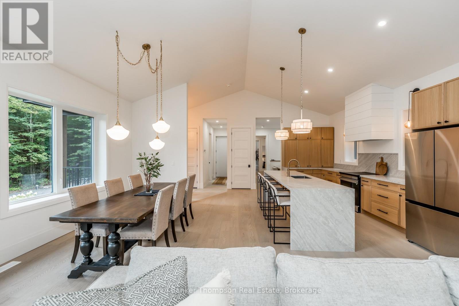 2341 Limberlost Road, Lake Of Bays, Ontario  P1H 2J6 - Photo 8 - X12354616