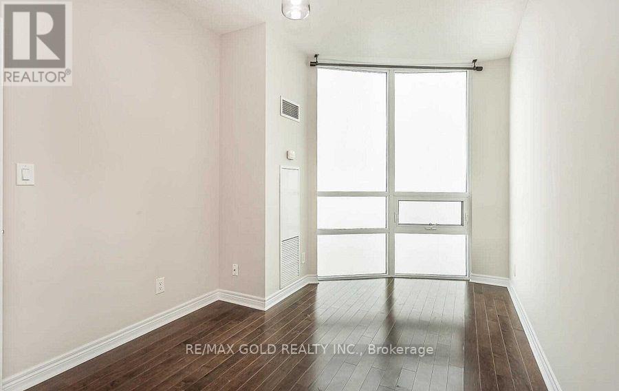 3008 - 208 Enfield Place, Mississauga, Ontario  L5B 0G8 - Photo 11 - W12354438