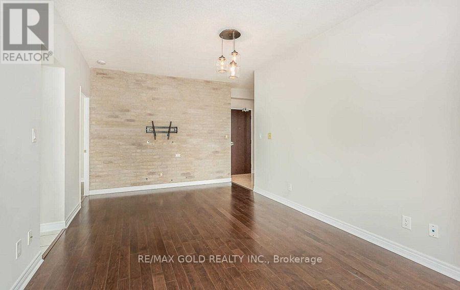3008 - 208 Enfield Place, Mississauga, Ontario  L5B 0G8 - Photo 7 - W12354438
