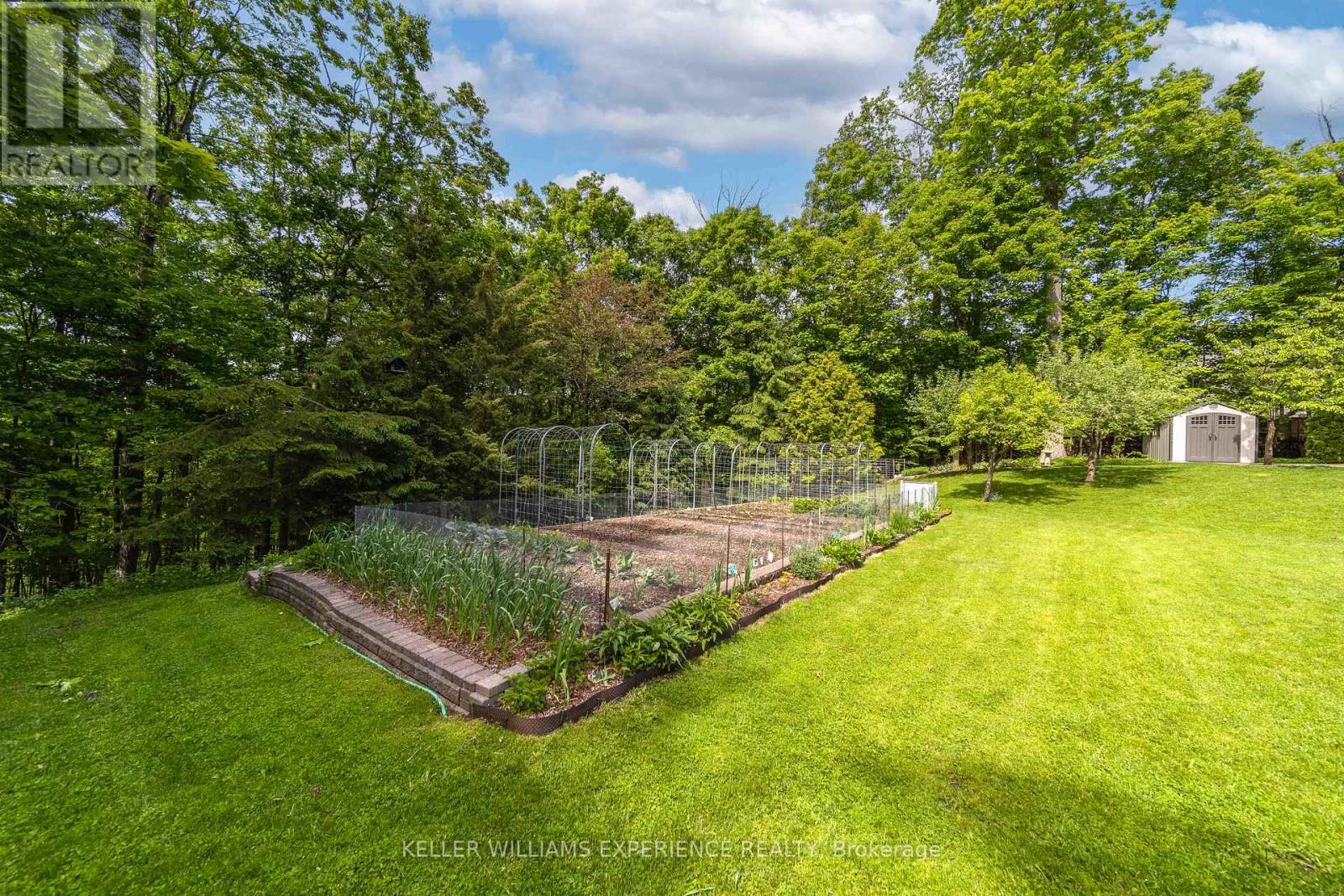 1836 Quantz Crescent, Innisfil, Ontario  L9S 1X2 - Photo 43 - N12354386