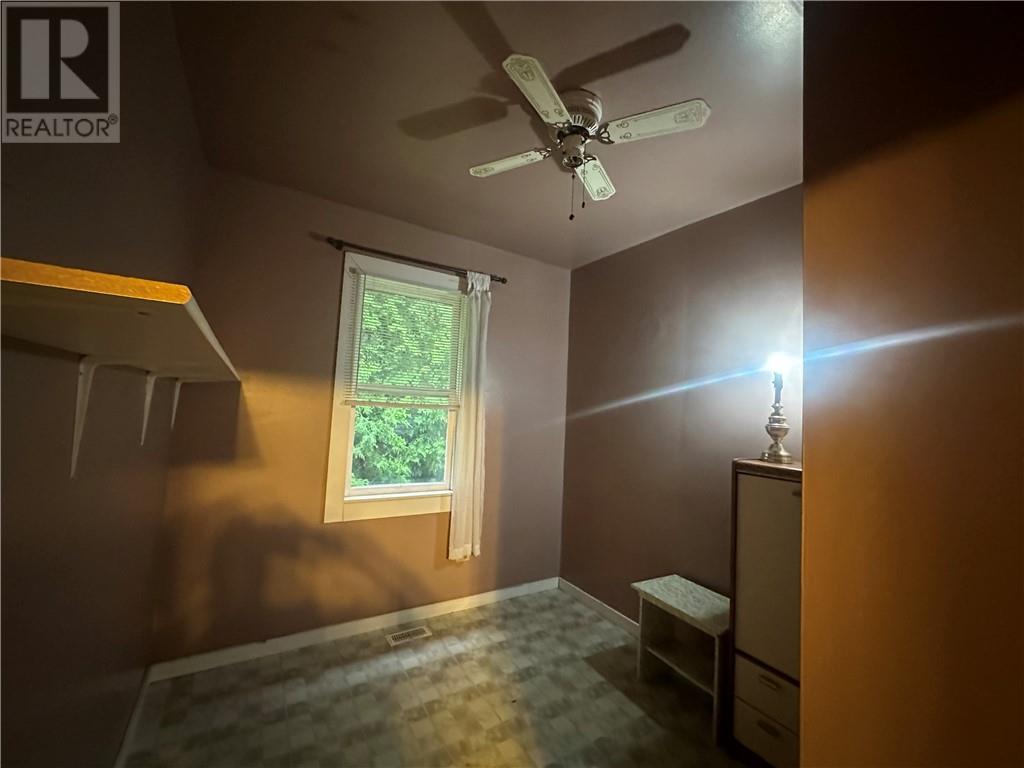 24 Algoma Street, Webbwood, Ontario  P0P 2G0 - Photo 15 - 2124224