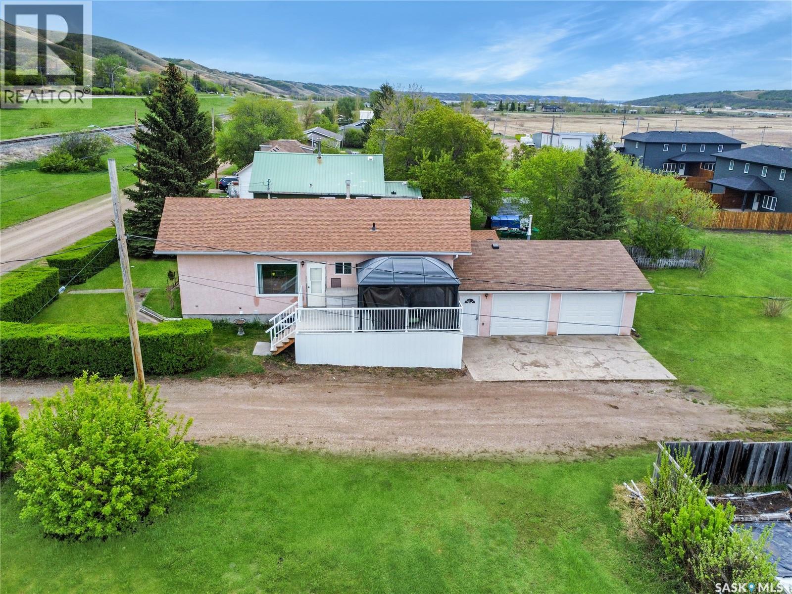6 St Patrick Street, Lebret, Saskatchewan  S0G 2Y0 - Photo 2 - SK016072