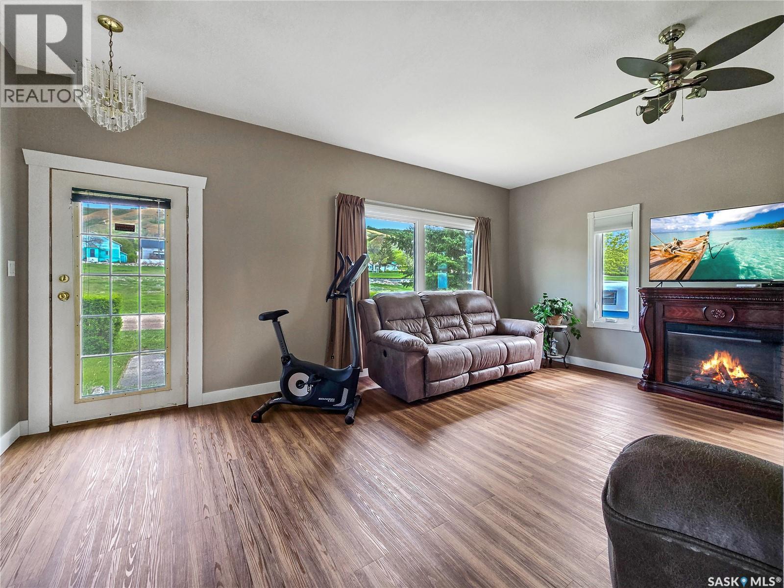 6 St Patrick Street, Lebret, Saskatchewan  S0G 2Y0 - Photo 4 - SK016072