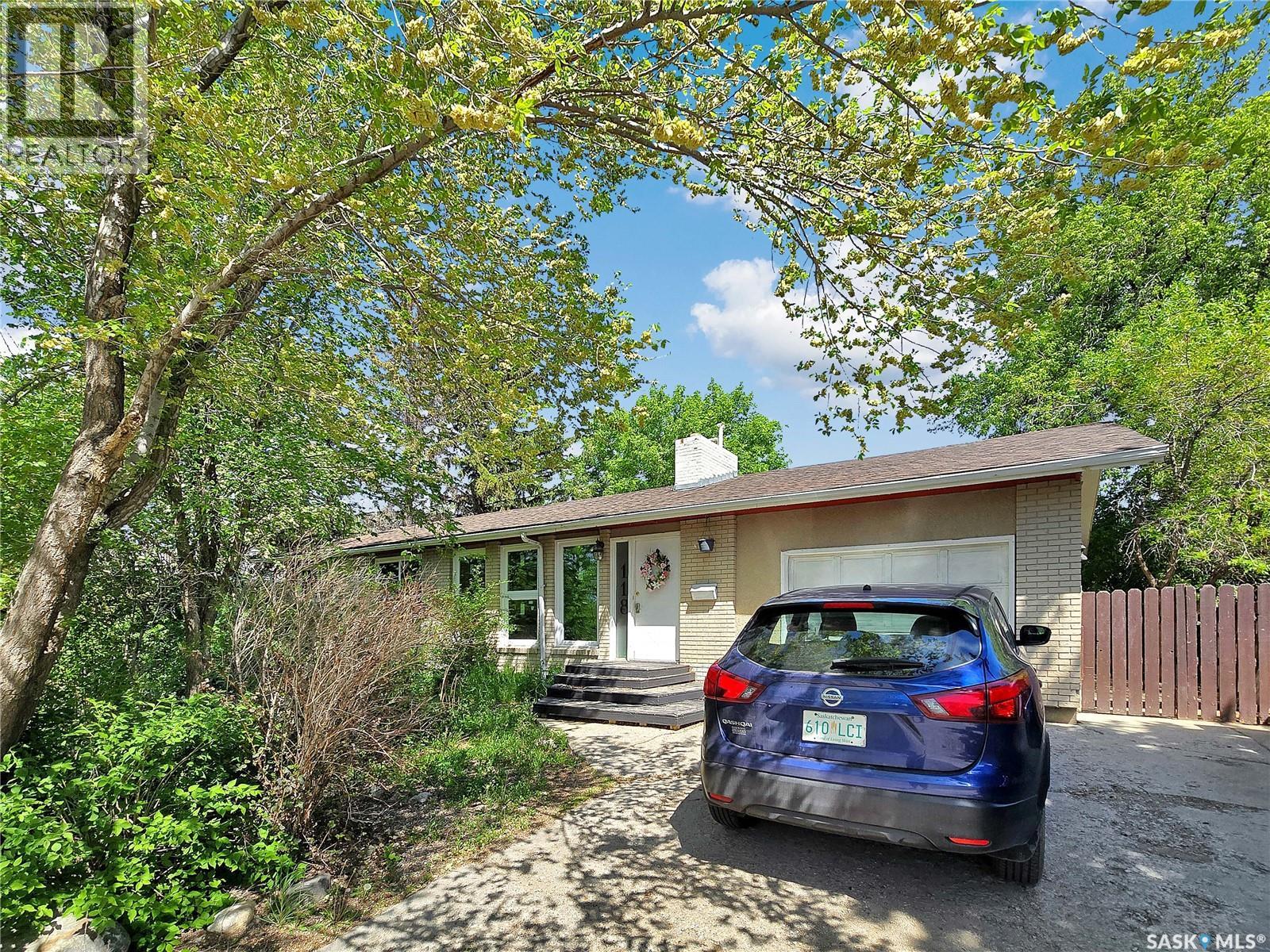 118 N Railway Street W, Warman, Saskatchewan  S0K 4S0 - Photo 2 - SK016053