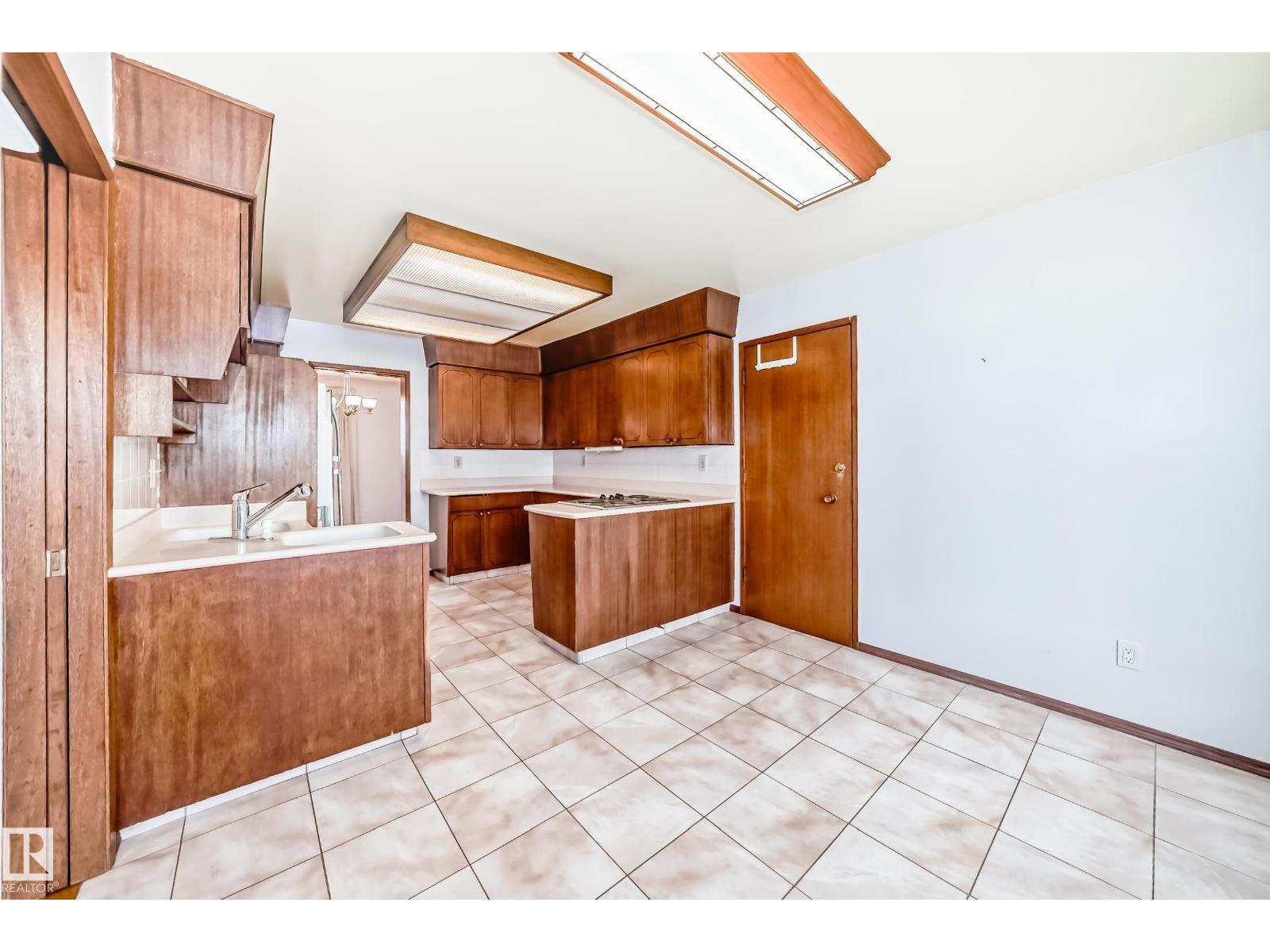 13316 129 Av S Nw, Edmonton, Alberta  T5L 3K2 - Photo 12 - E4453802