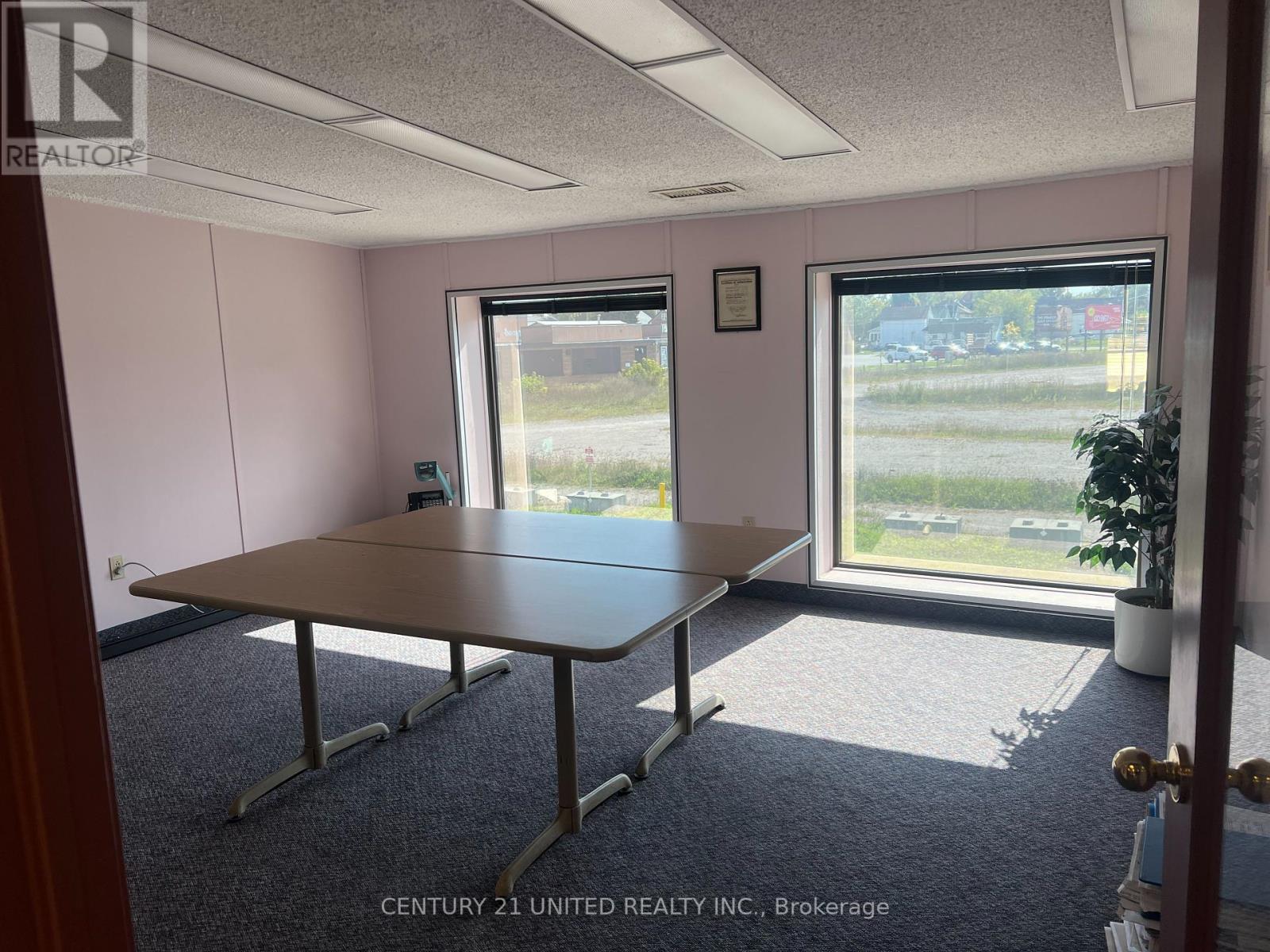 200 - 294 Rink Street, Peterborough Central, Ontario  K9J 2K2 - Photo 8 - X11931429