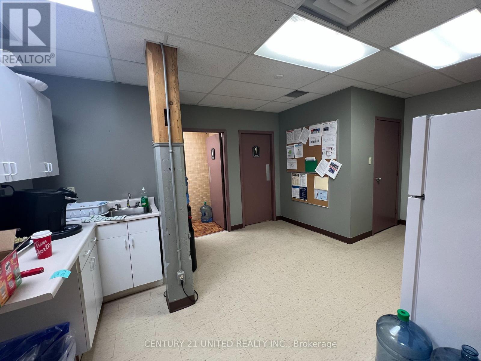 103 - 294 Rink Street, Peterborough, Ontario  K9J 2K2 - Photo 8 - X12016491