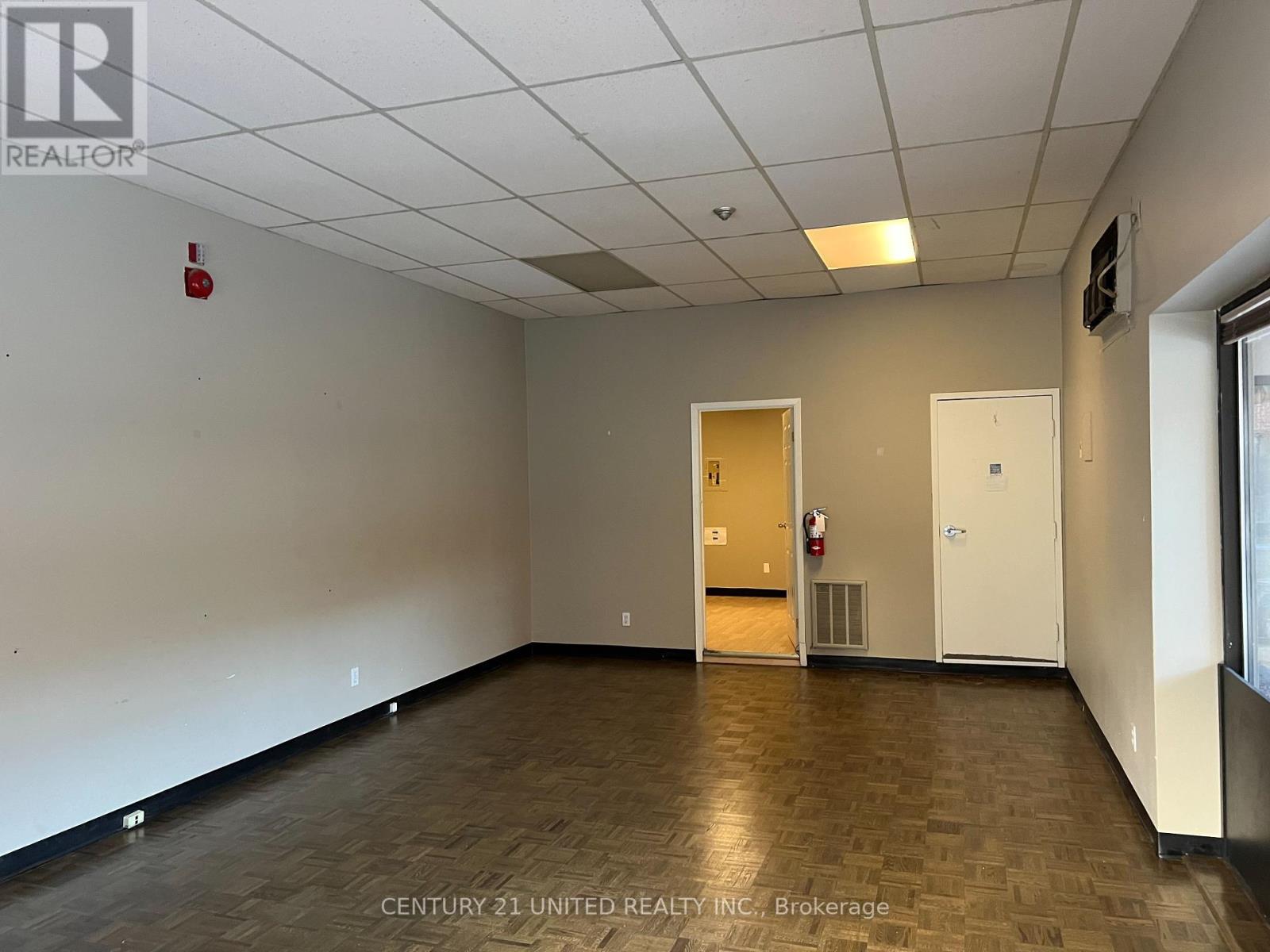 10 - 193 Simcoe Street, Peterborough Central, Ontario  K9H 2H6 - Photo 4 - X12228326