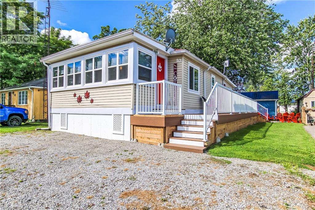 10 FOURTH Avenue, Long Point, Ontario