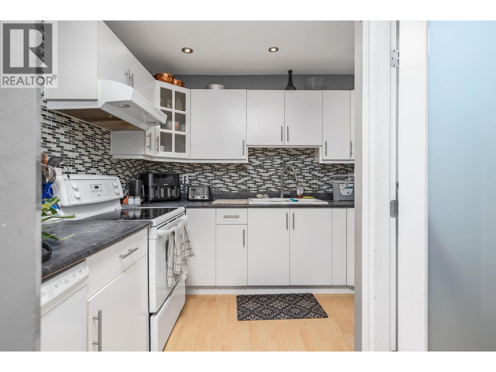 2100 43 Avenue Unit# 205, Vernon, British Columbia  V1T 3K5 - Photo 9 - 10359977