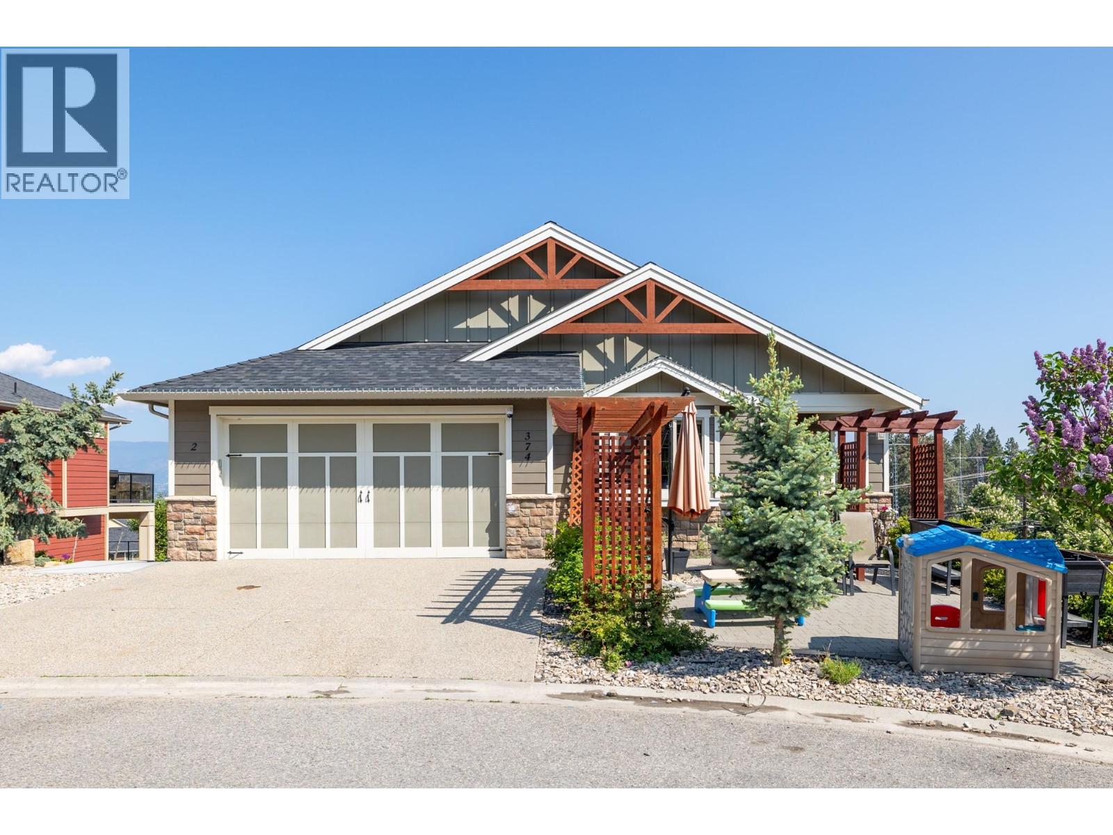 374 Trumpeter Court, kelowna, British Columbia