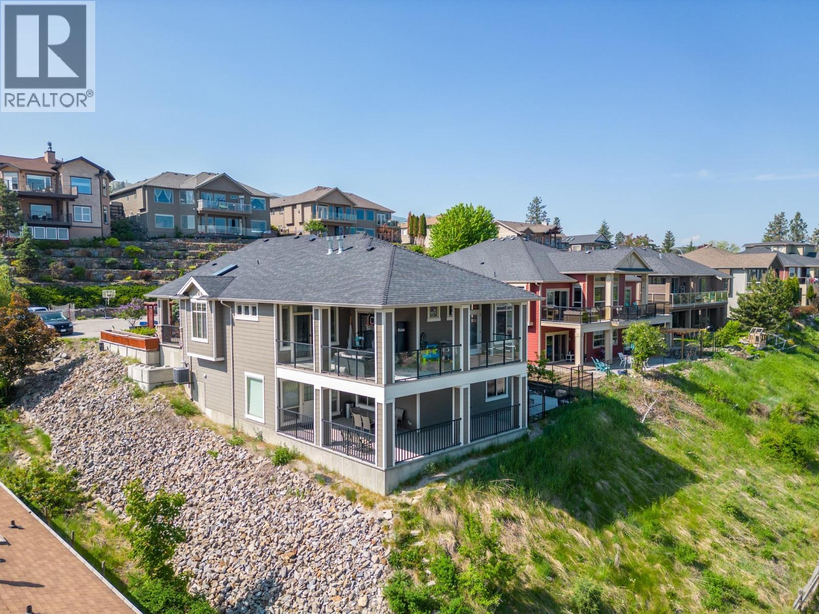 374 Trumpeter Court, Kelowna, British Columbia  V1W 5J4 - Photo 5 - 10360035