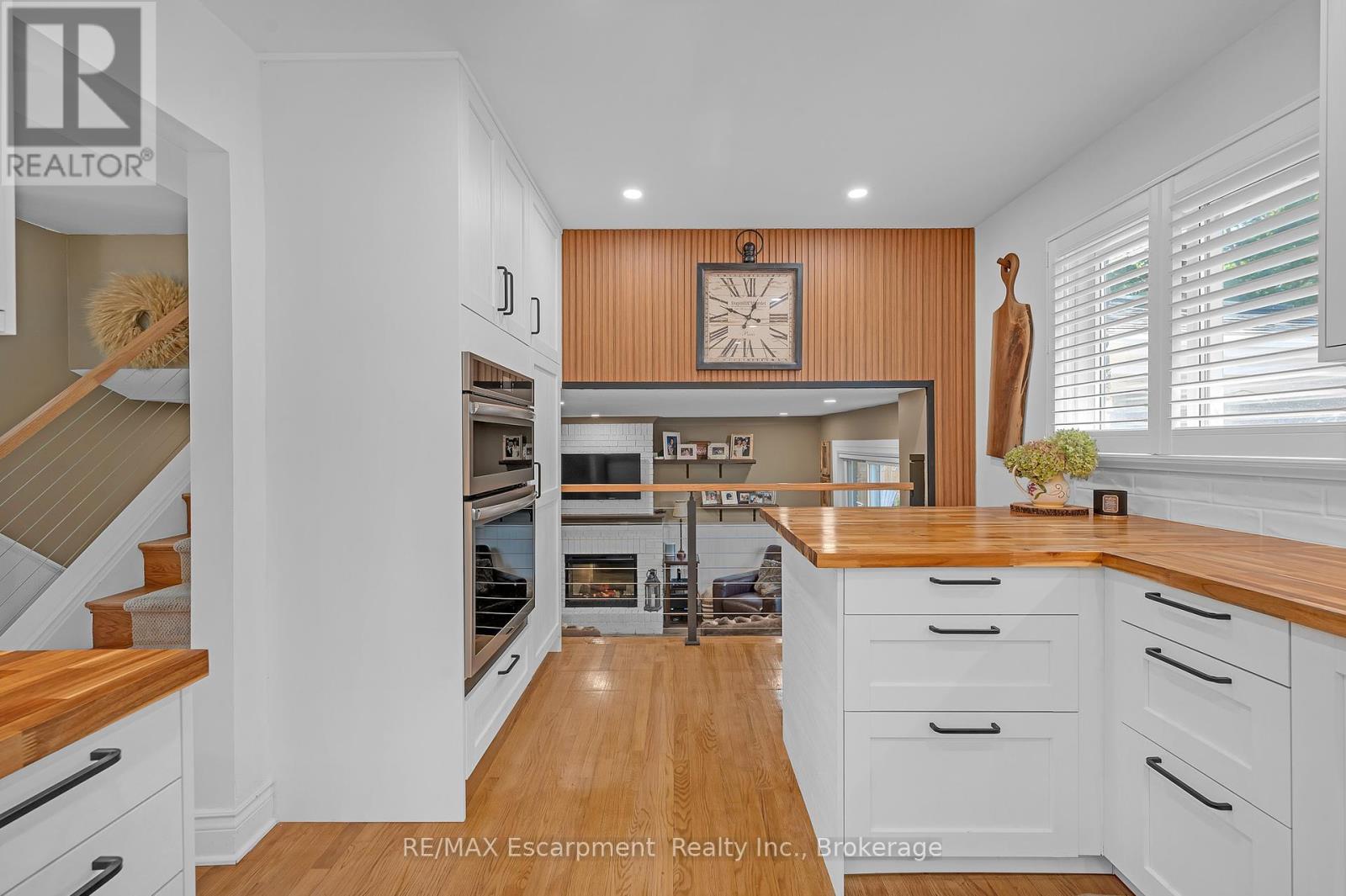 2482 Waterford Street, Oakville, Ontario  L6L 5E6 - Photo 11 - W12354652