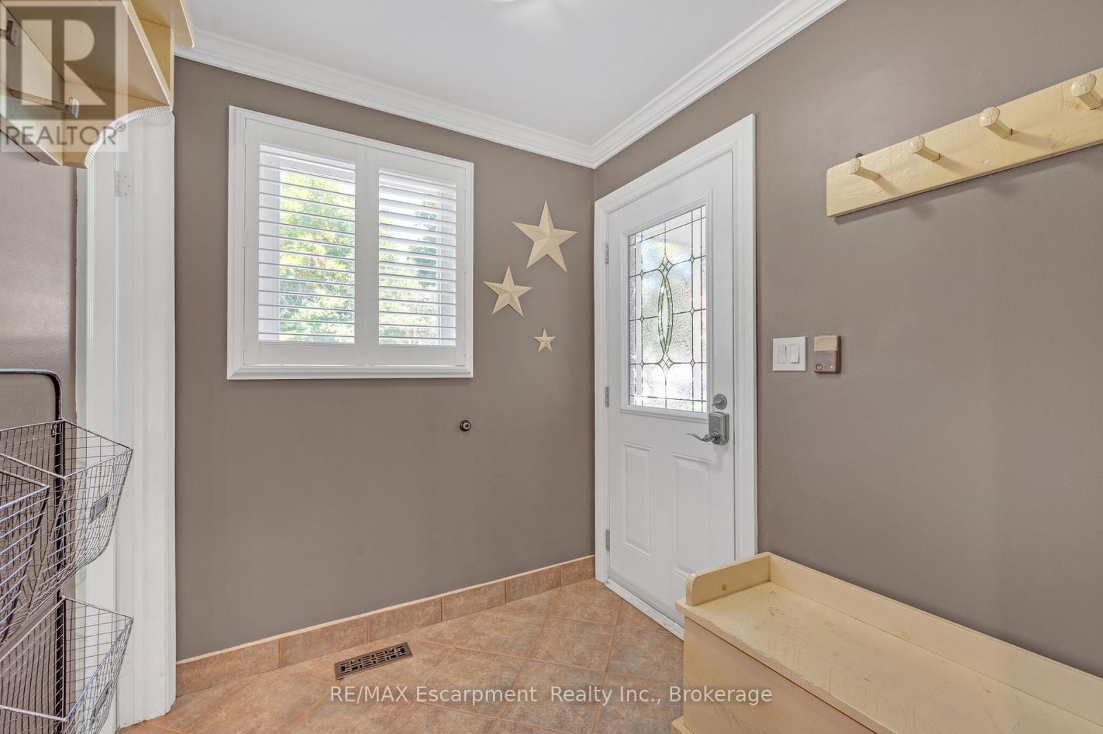2482 Waterford Street, Oakville, Ontario  L6L 5E6 - Photo 25 - W12354652