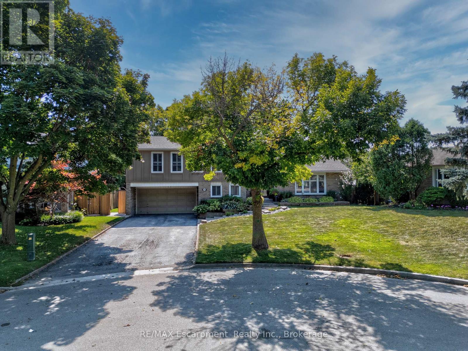 2482 Waterford Street, Oakville, Ontario  L6L 5E6 - Photo 46 - W12354652