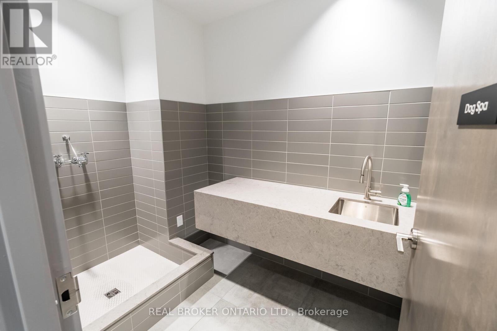209 - 42 Mill Street, Halton Hills, Ontario  L7G 0P9 - Photo 43 - W12099323