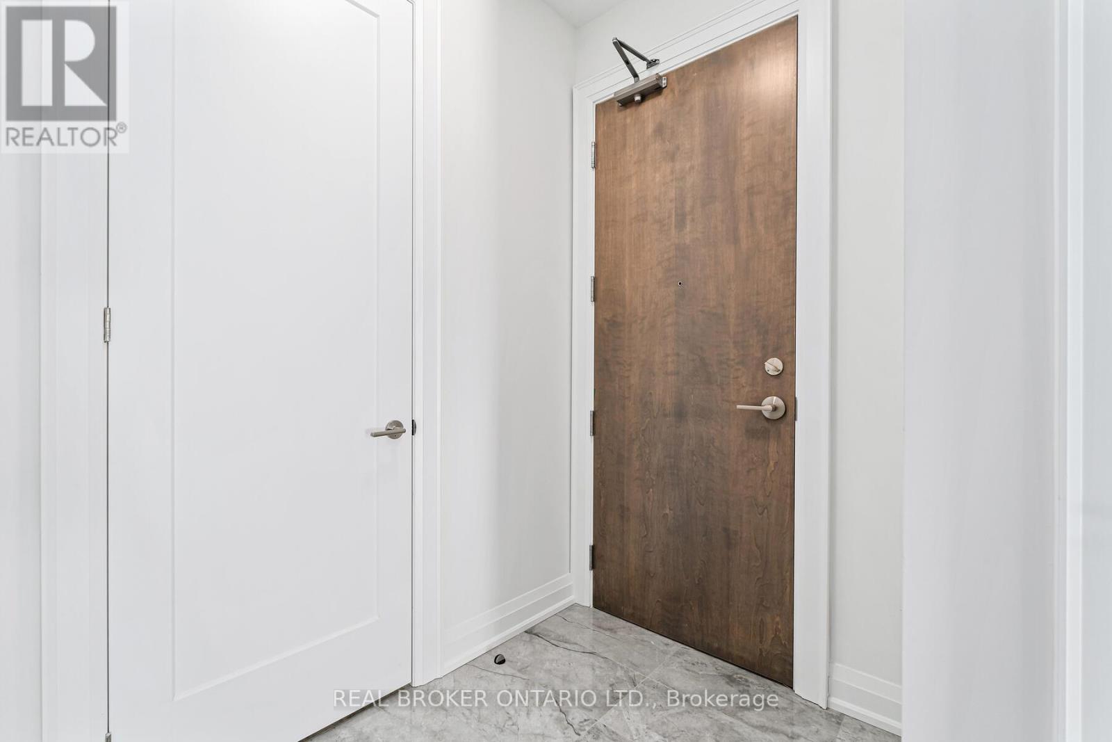 209 - 42 Mill Street, Halton Hills, Ontario  L7G 0P9 - Photo 4 - W12099323