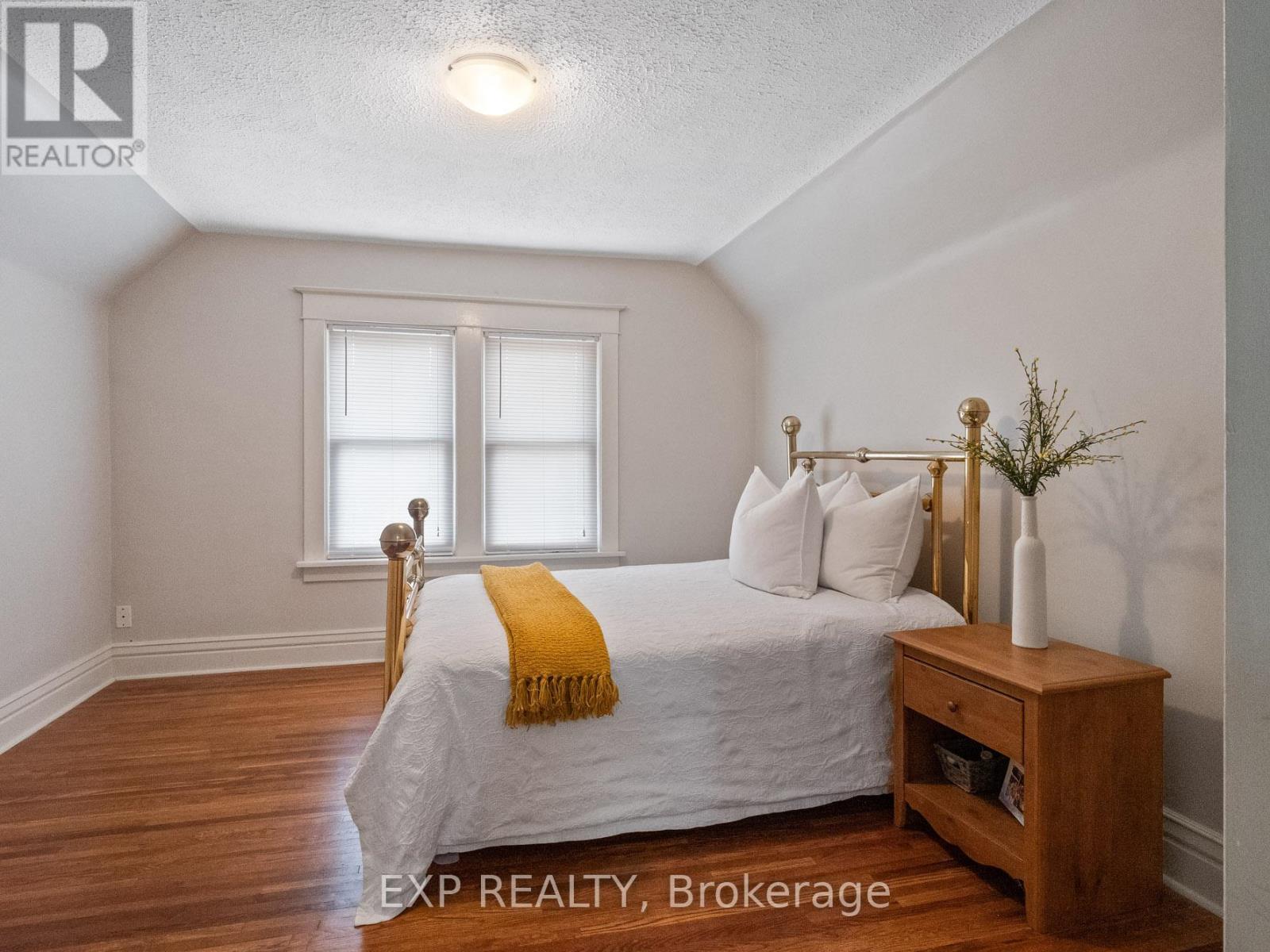5791 Dorchester Road, Niagara Falls, Ontario  L2G 5S6 - Photo 14 - X12354641