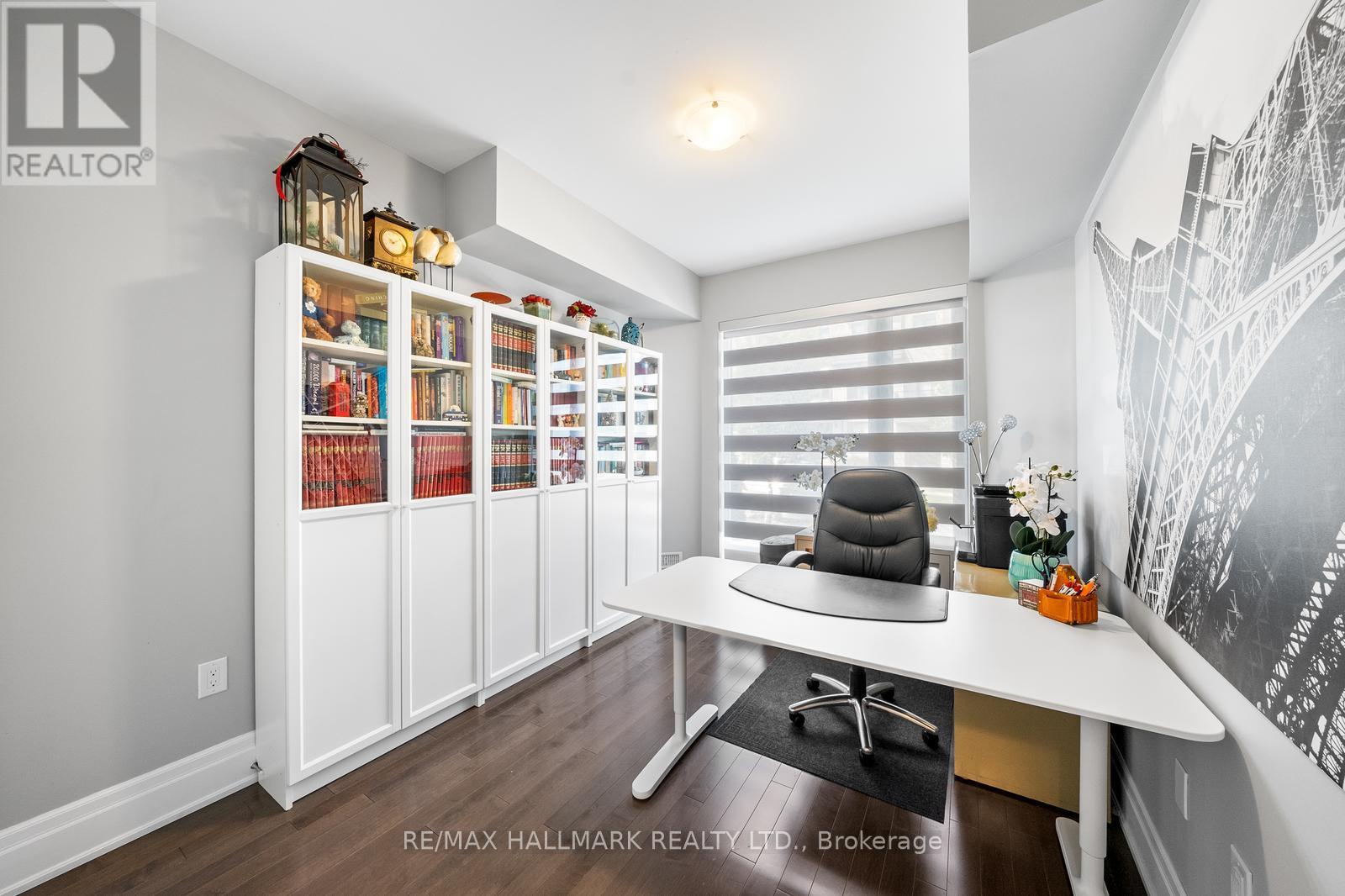 15 Carrville Woods Circle, Vaughan, Ontario  L6A 4Z6 - Photo 8 - N12354507