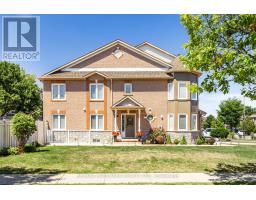2 Michelle Drive, Vaughan (East Woodbridge), Ca