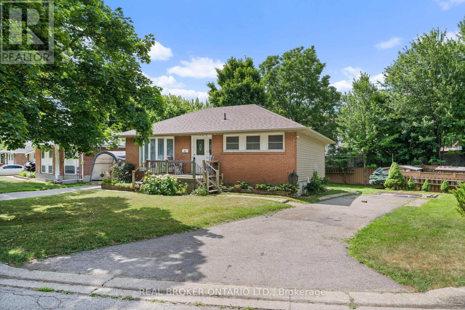 Property at 19 DAYFOOT DRIVE image 1