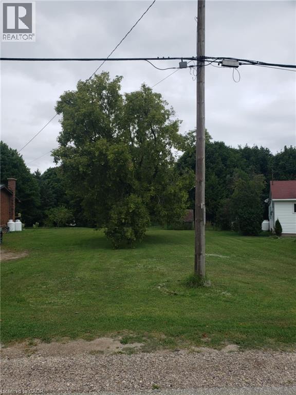12 Moore Street, Lion's Head, Ontario  N0H 1W0 - Photo 1 - 40736055