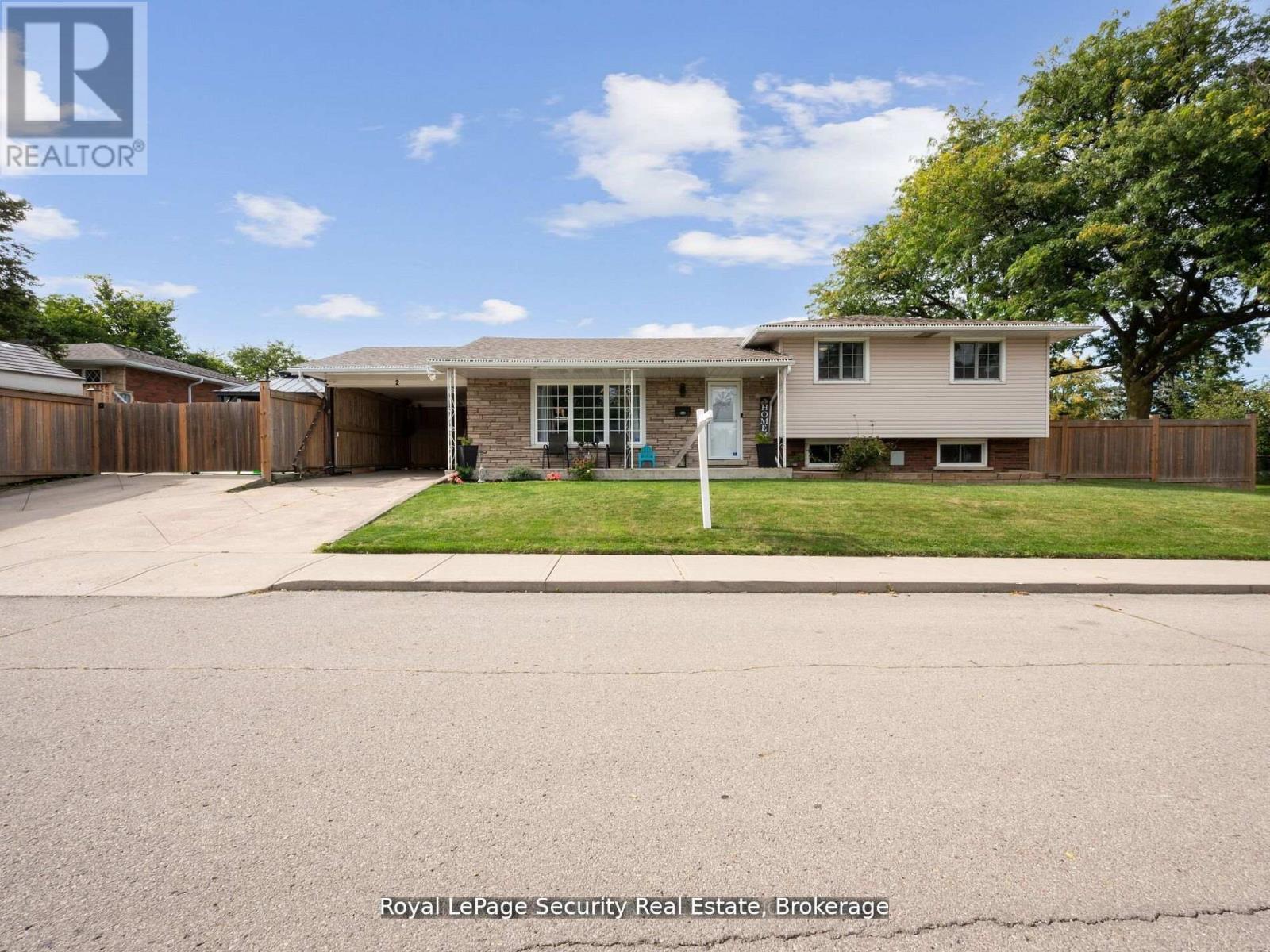 2 Maitland Avenue, Hamilton, Ontario  L9A 3J3 - Photo 4 - X12354401