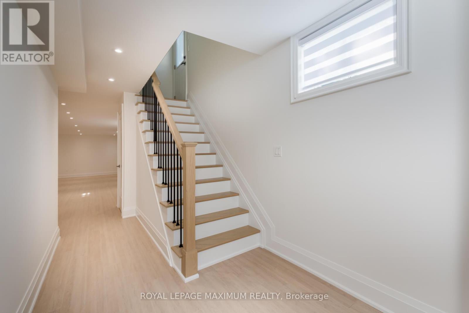 39 B Gort Avenue, Toronto, Ontario  M8W 3Y7 - Photo 26 - W12354531