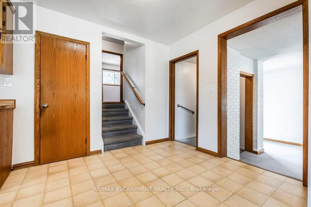 30 Terrace Avenue, Welland, Ontario  L3C 2C4 - Photo 26 - X12354516